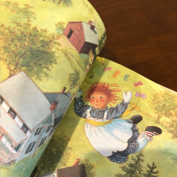 How Raggedy Ann Got Her Candy Heart Vintage Book - Picture 10 of 11